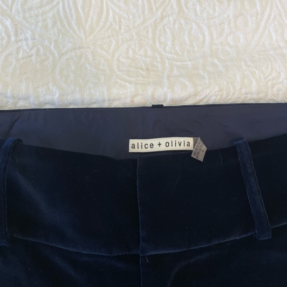 Alice + Olivia Blue Velvet Pants - Picture 2 of 7
